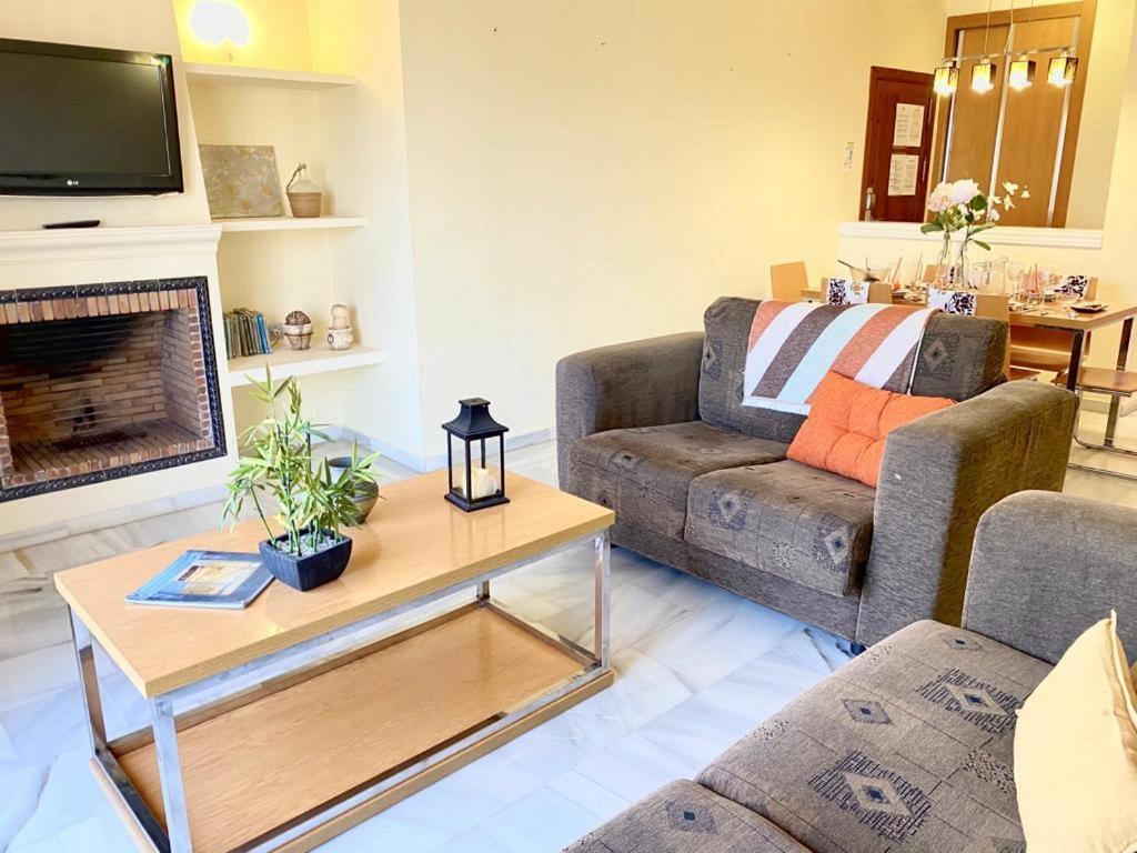 Oasis Apartment Міхас Екстер'єр фото
